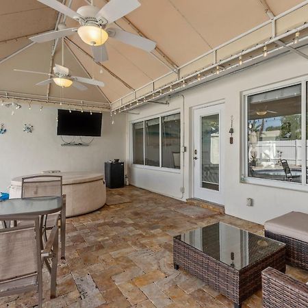 Chic Fort Lauderdale House With Private Pool Εξωτερικό φωτογραφία