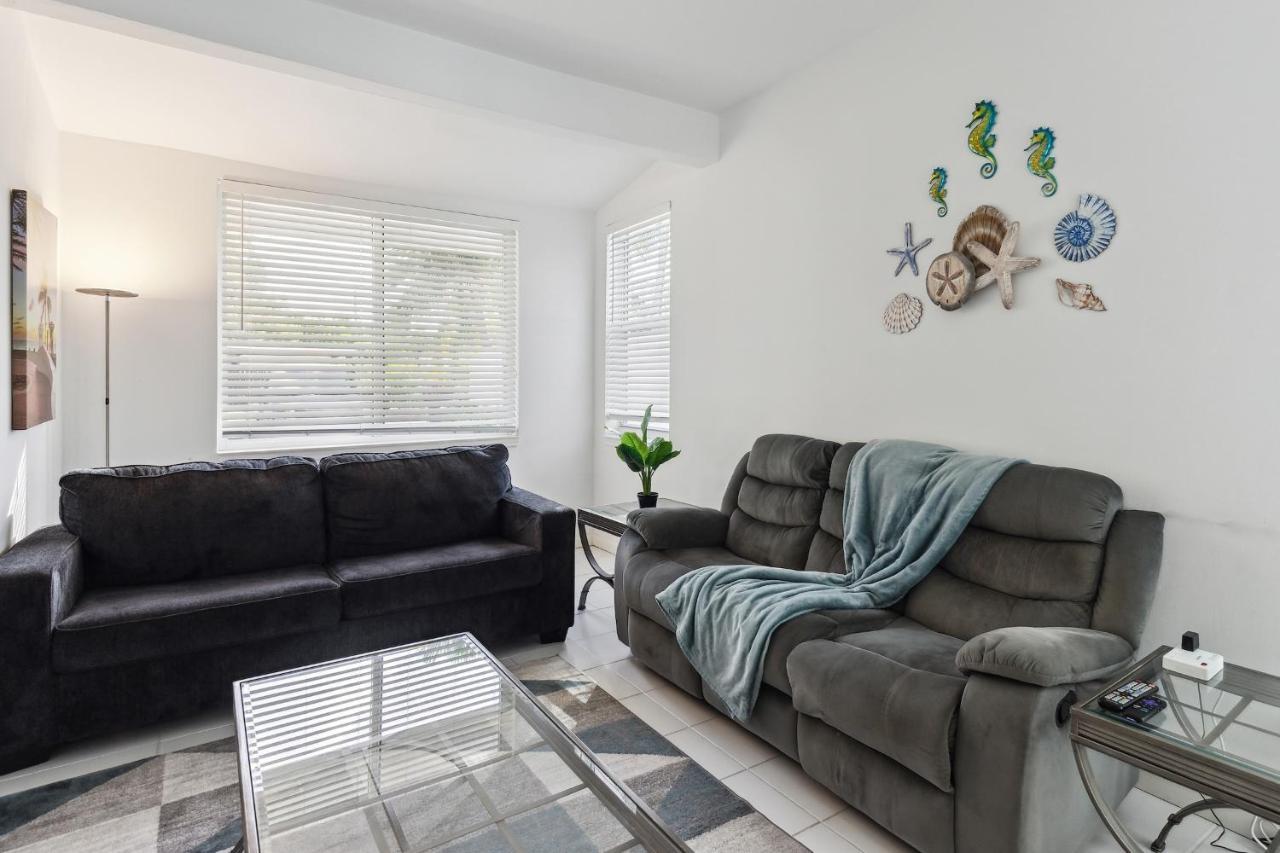 Chic Fort Lauderdale House With Private Pool Εξωτερικό φωτογραφία
